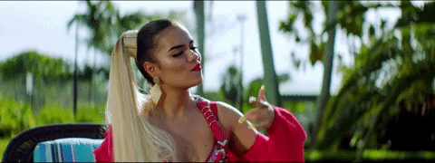 Karol g shy. Karol g. tiesto carol g. karol g из клипа shy. karol g гифка.